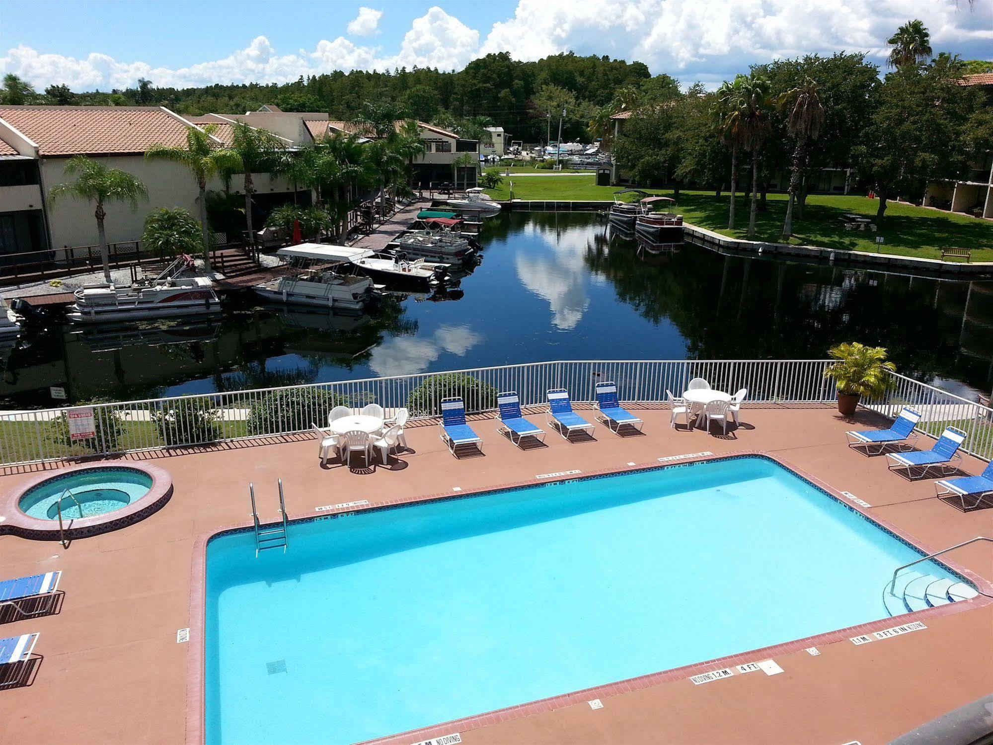 Vista Inn Lake Tarpon Palm Harbor Extérieur photo