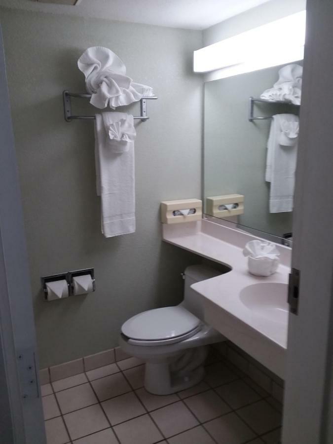 Vista Inn Lake Tarpon Palm Harbor Extérieur photo